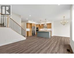 Bedroom - 125 Quartz Crescent, Cochrane, AB T4C3G2 Photo 10