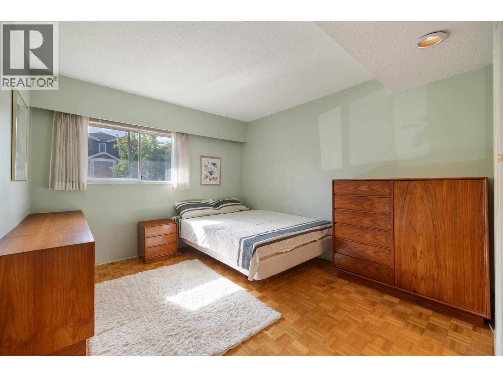 3325 Seaforth Drive, Vancouver — photo 18