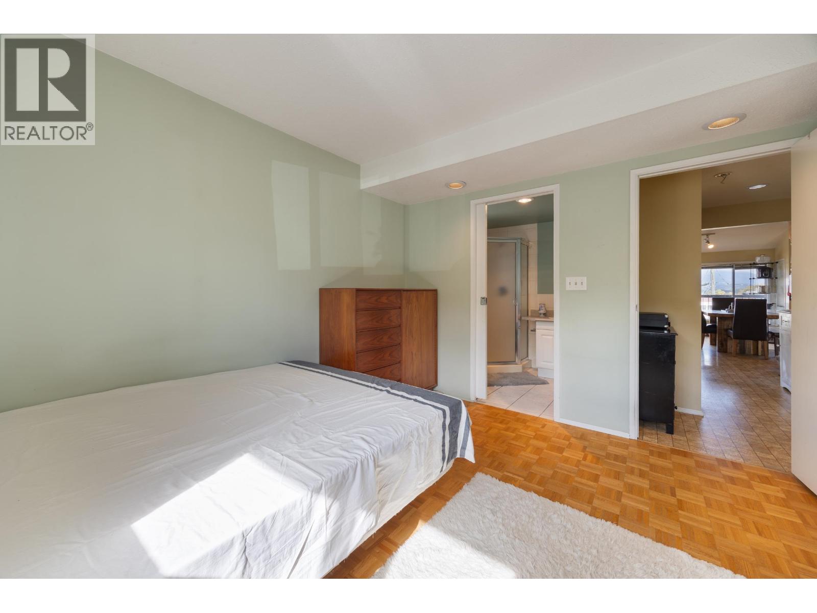 3325 Seaforth Drive, Vancouver — photo 19
