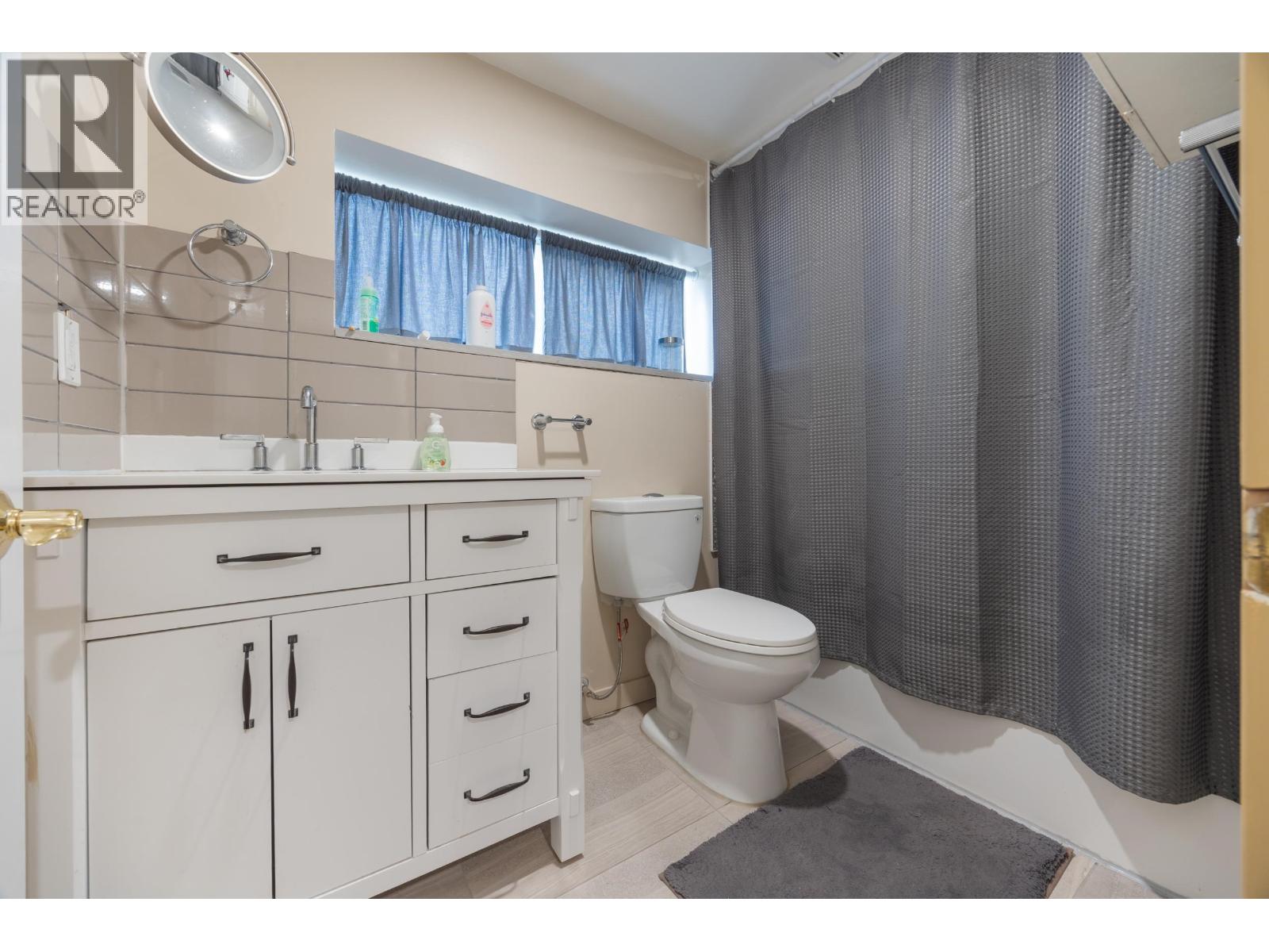 3325 Seaforth Drive, Vancouver — photo 26