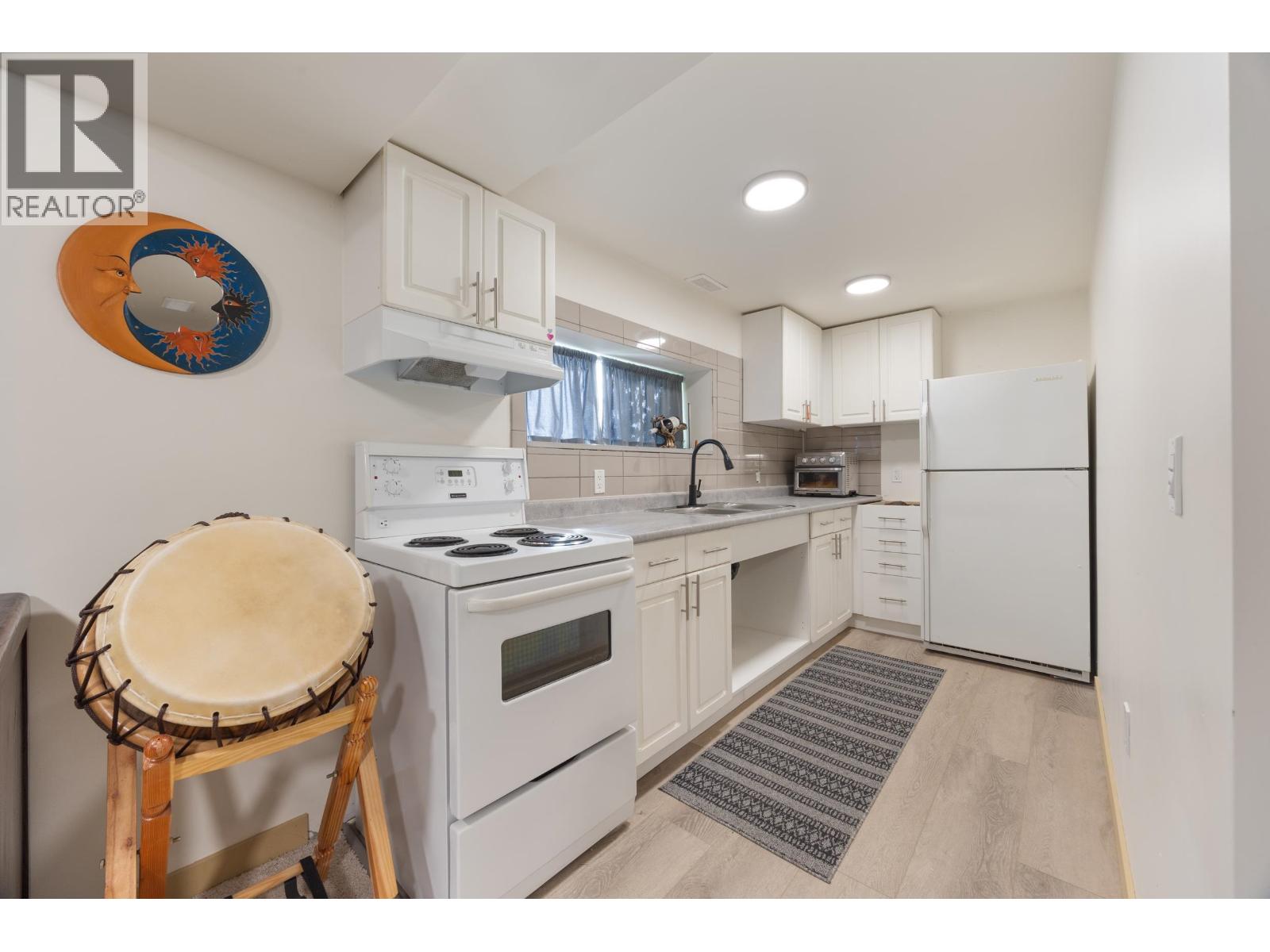 3325 Seaforth Drive, Vancouver — photo 27
