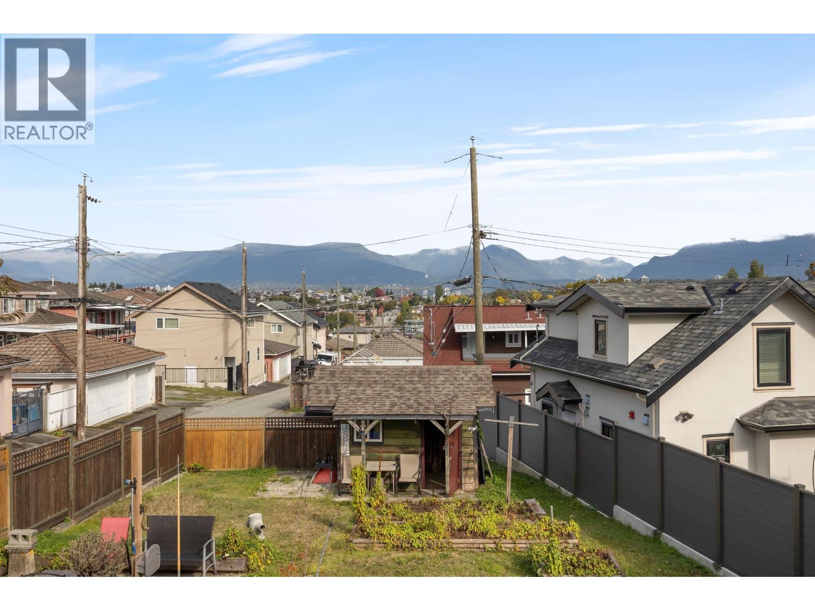 3325 Seaforth Drive, Vancouver — photo 34