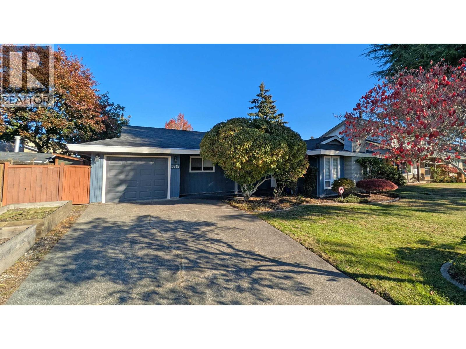 5645 51 Avenue, Delta
