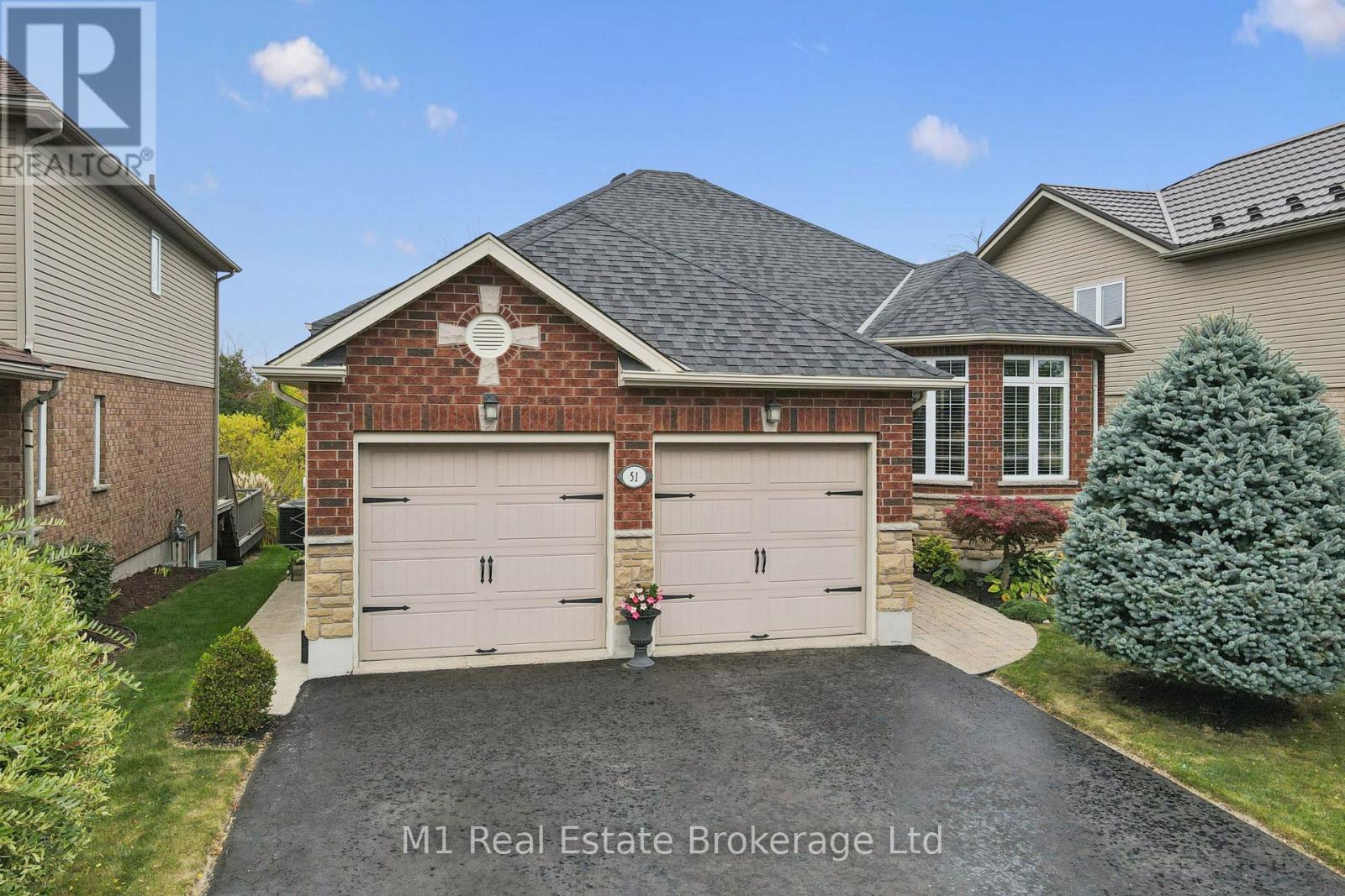 51 McGowan Street, photo 1 of 38