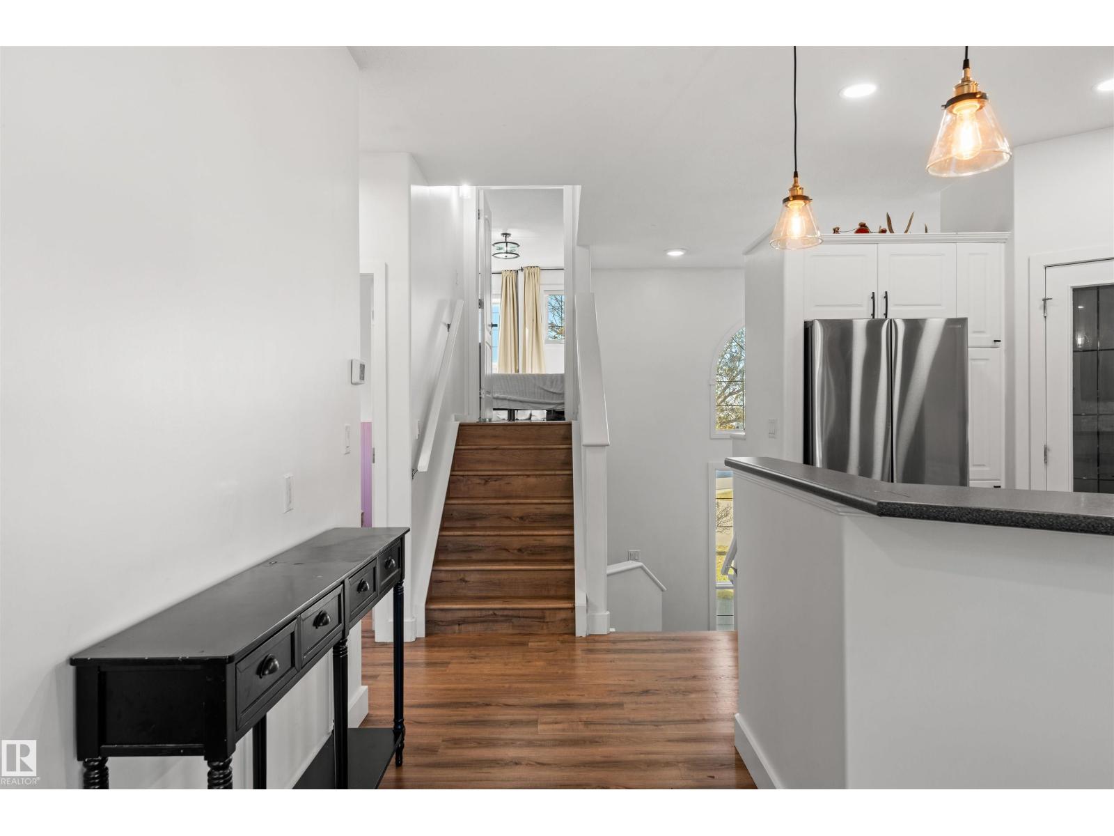 Property photograph 13 for MLS E4514304