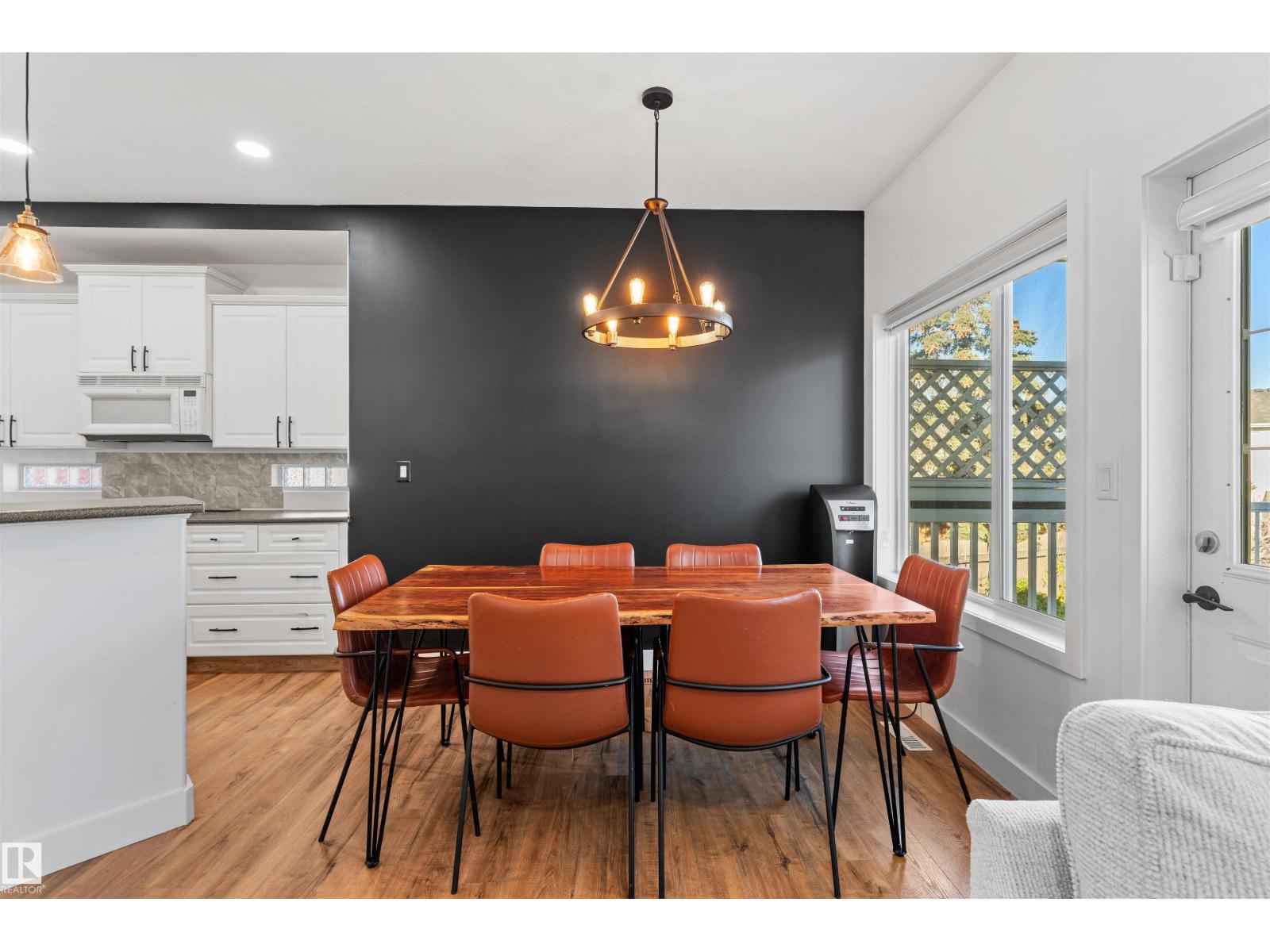 Property photograph 18 for MLS E4514304