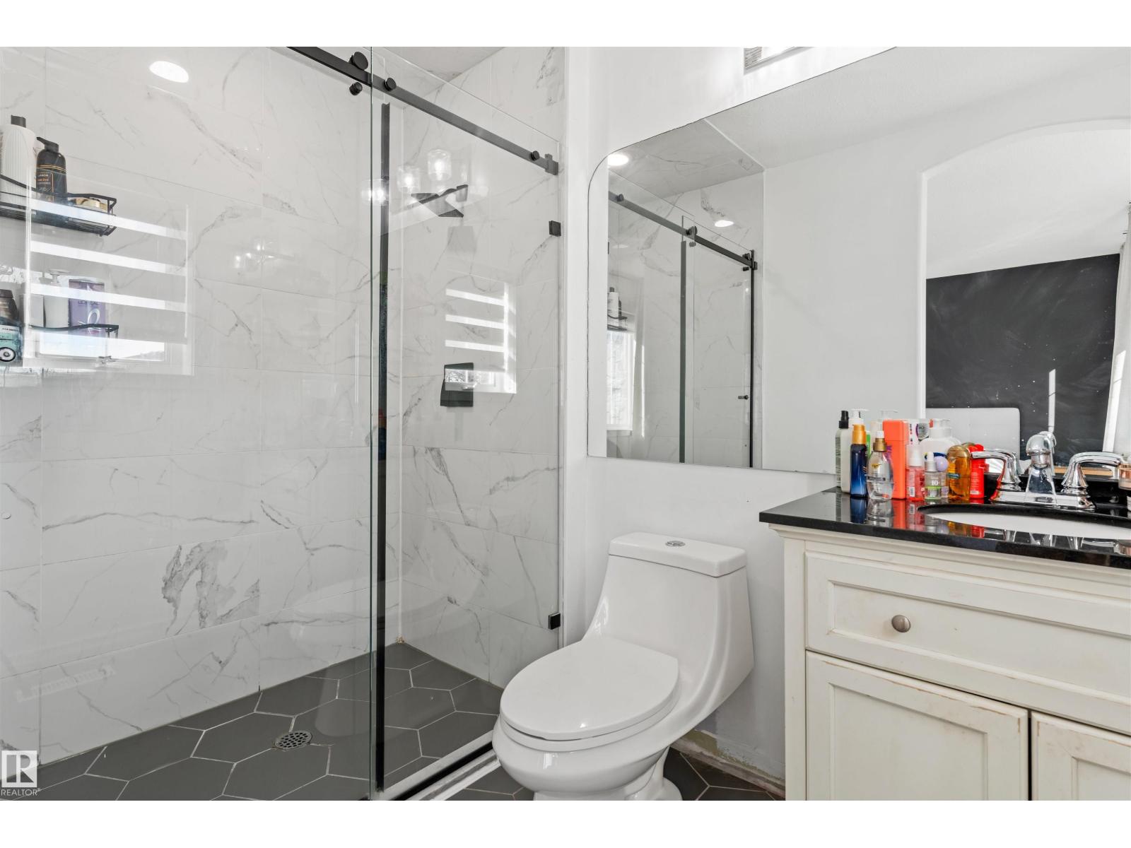 Property photograph 24 for MLS E4514304