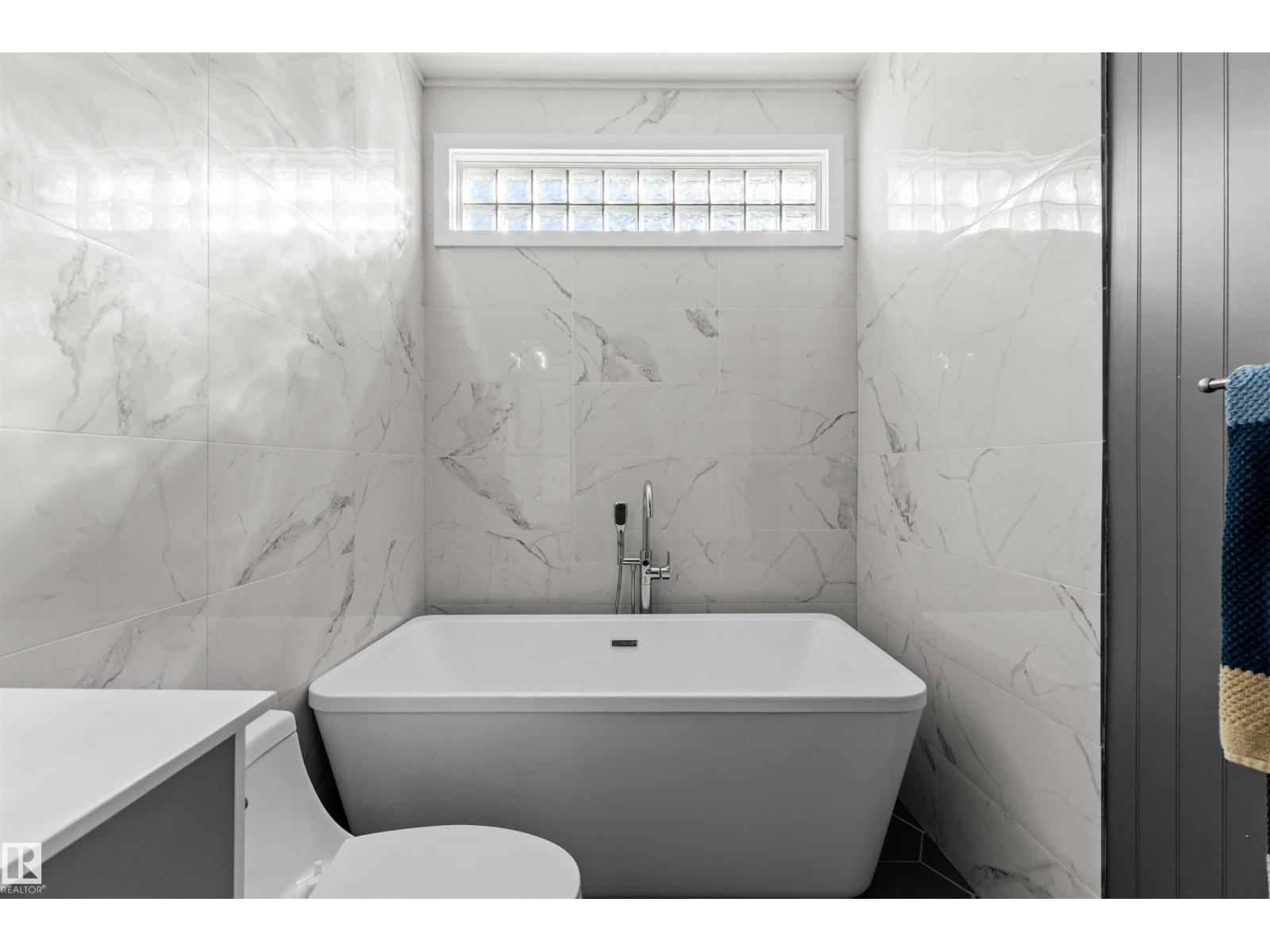 Property photograph 25 for MLS E4514304