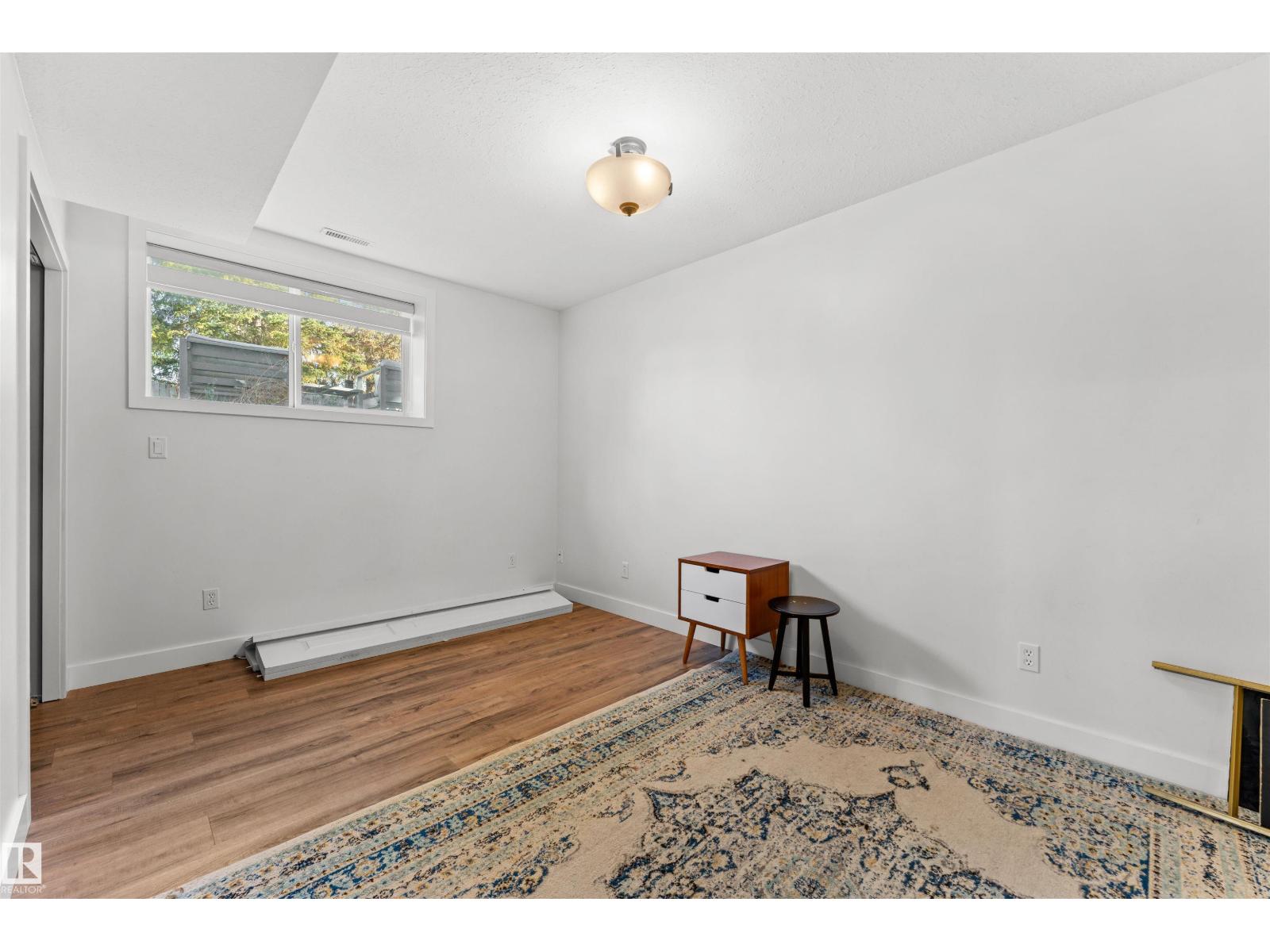Property photograph 30 for MLS E4514304