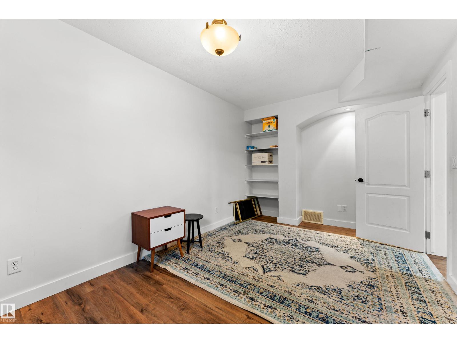 Property photograph 31 for MLS E4514304