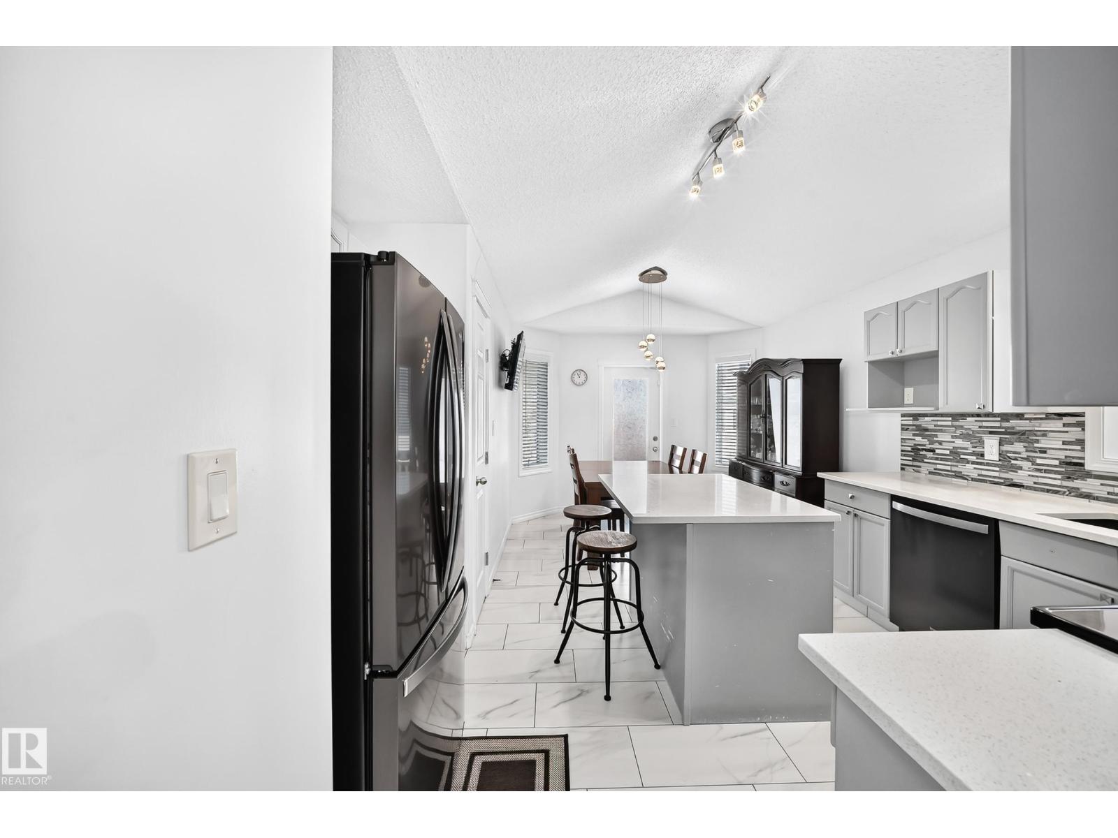 11728 169 AV NW, Edmonton — photo 10