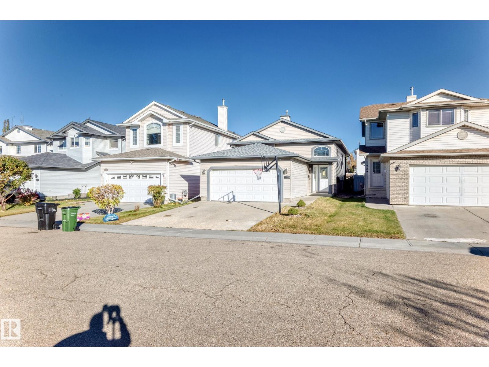 11728 169 Avenue NW, photo 48