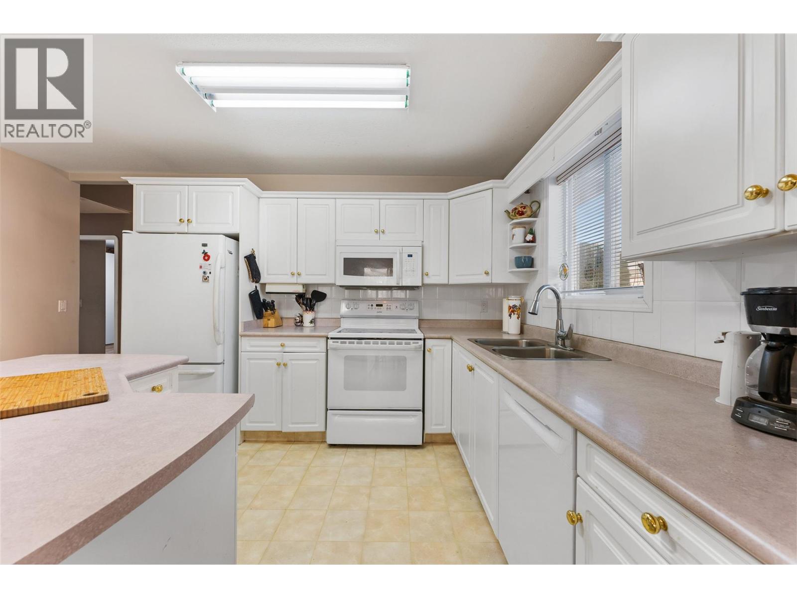141 2250 Louie Drive, West Kelowna