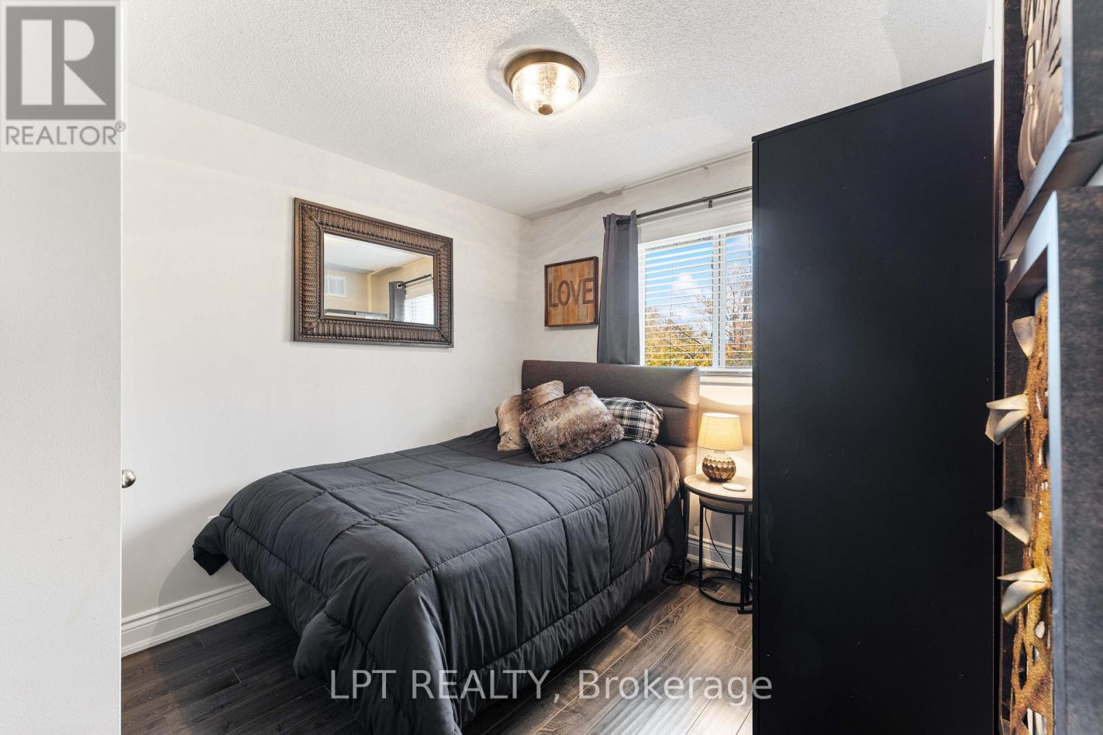 8 Hattie Court, Georgina, ON photo 14