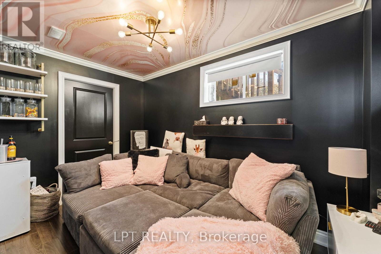 8 Hattie Court, Georgina, ON photo 17