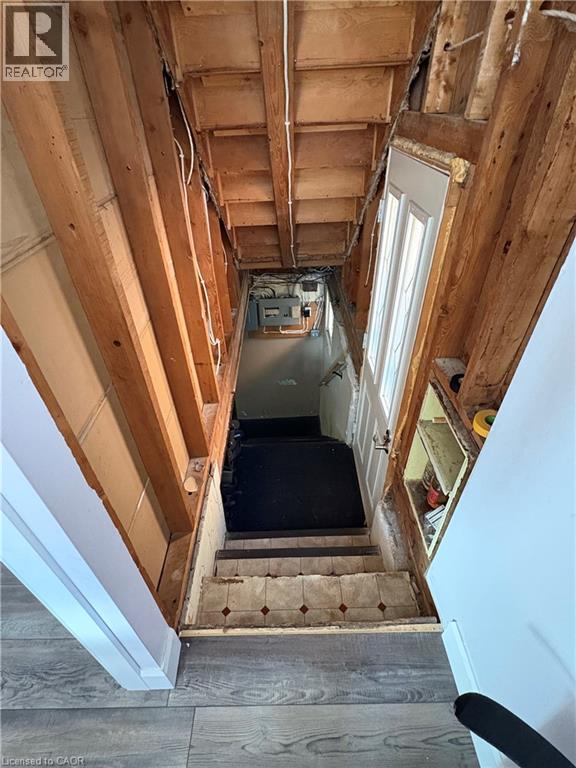 858 E BRIDGE Street E — photo 2