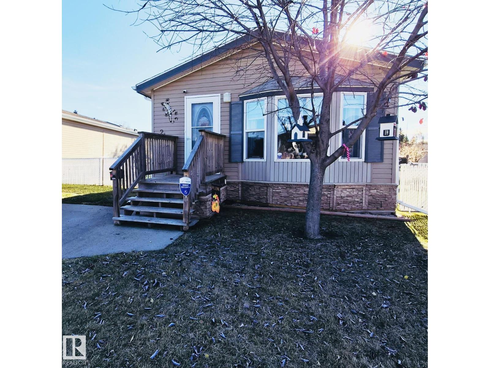 Photo of 245 Oak Wood Drive NW, Edmonton