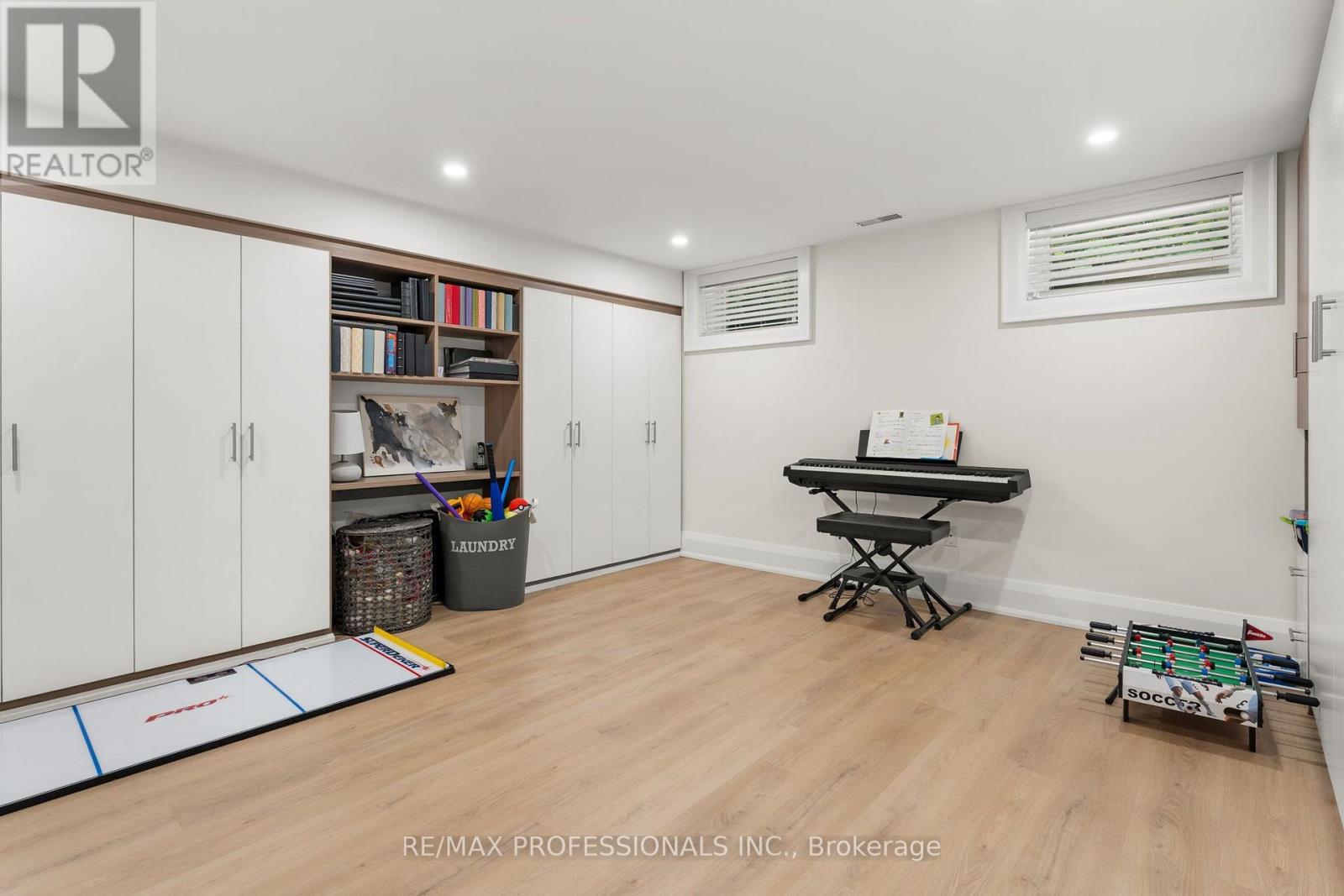 84 Humbervale Boulevard, Toronto, ON photo 42