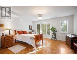 3160 Dundas Street, Toronto, ON M6P2A1 Photo 12
