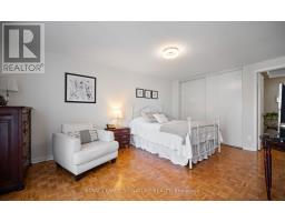 3160 Dundas Street, Toronto, ON M6P2A1 Photo 18