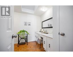 3160 Dundas Street, Toronto, ON M6P2A1 Photo 20