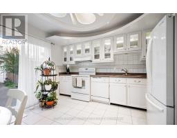 3160 Dundas Street, Toronto, ON M6P2A1 Photo 9