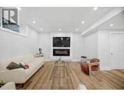 2107 Lakeshore Road W, Oakville, ON L6L1G6 Photo 37
