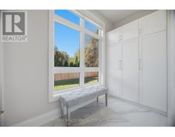 2107 Lakeshore Road W, Oakville, ON L6L1G6 Photo 43