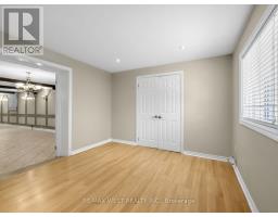 49 Dynevor Road, Toronto, ON M6E3W7 Photo 30