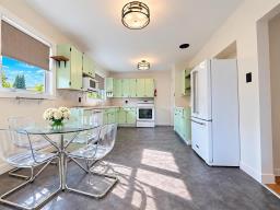 42 Cypress Bay, Winnipeg, MB R2J1Z8 Photo 11