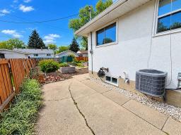 42 Cypress Bay, Winnipeg, MB R2J1Z8 Photo 45