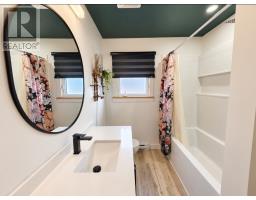 812 Birch Street thumbnail 11