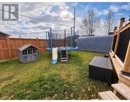 812 Birch Street thumbnail 15