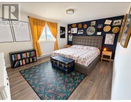 812 Birch Street thumbnail 6
