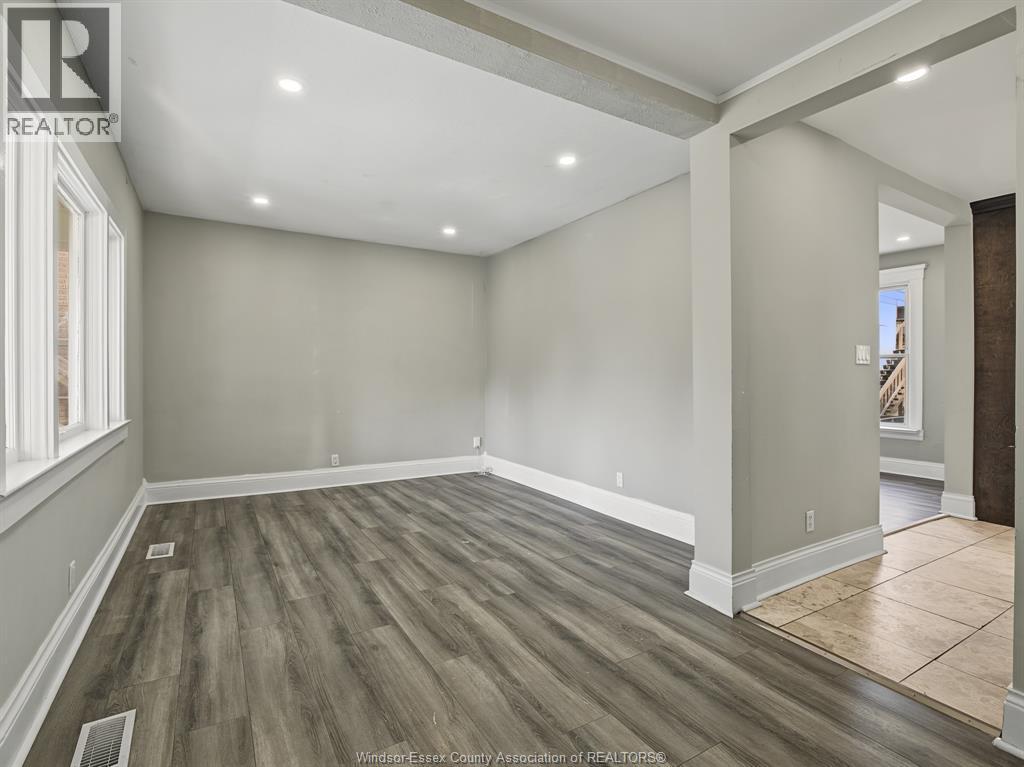 434 GLADSTONE AVENUE, Windsor — photo 11