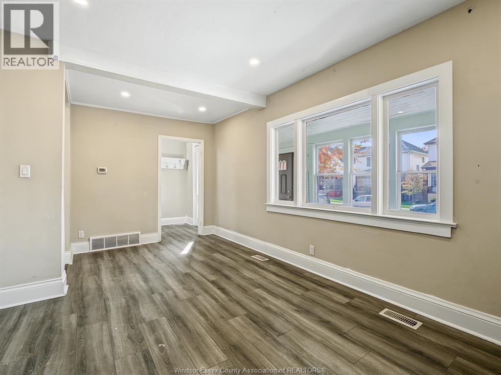 434 GLADSTONE AVENUE, Windsor — photo 12
