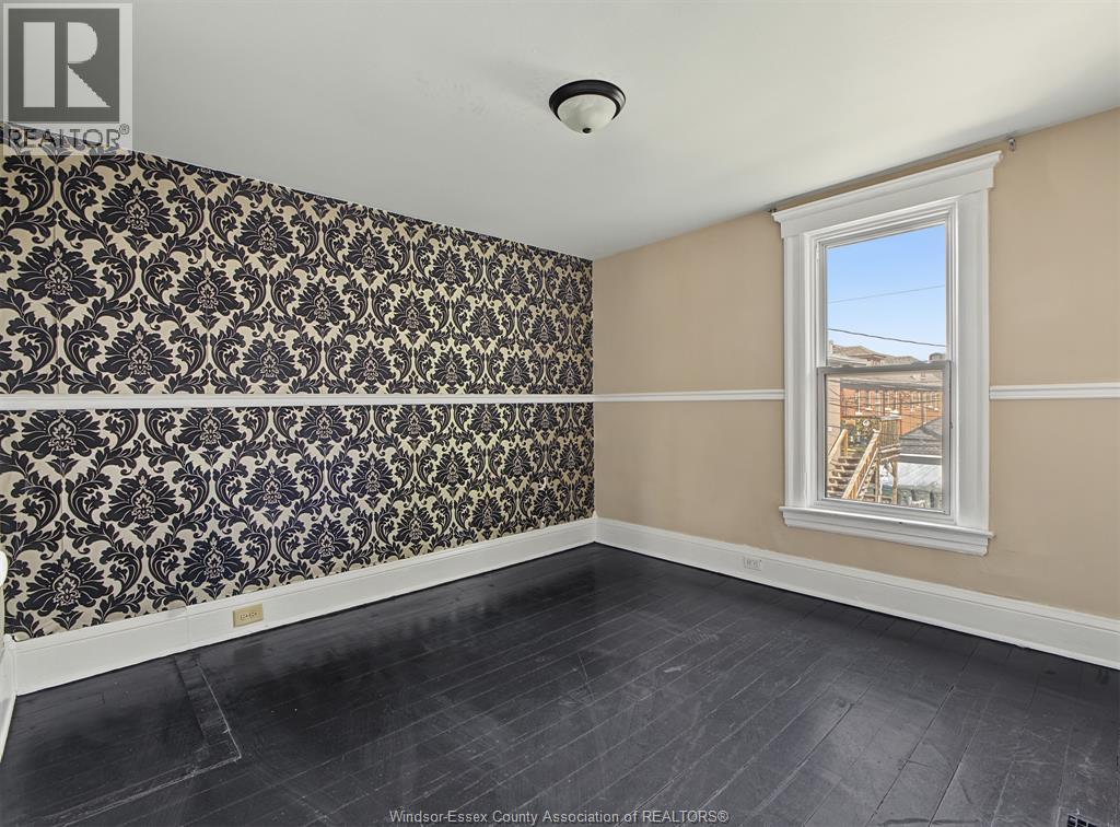 434 GLADSTONE AVENUE - 15