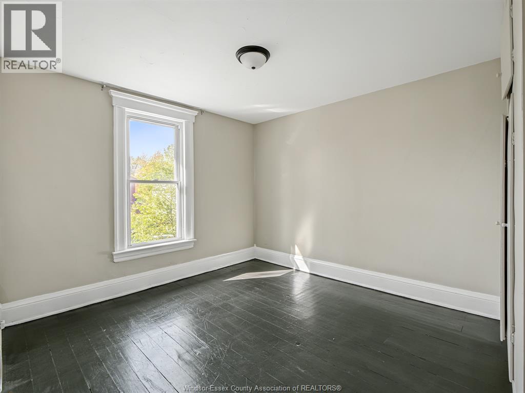 434 GLADSTONE AVENUE - 17