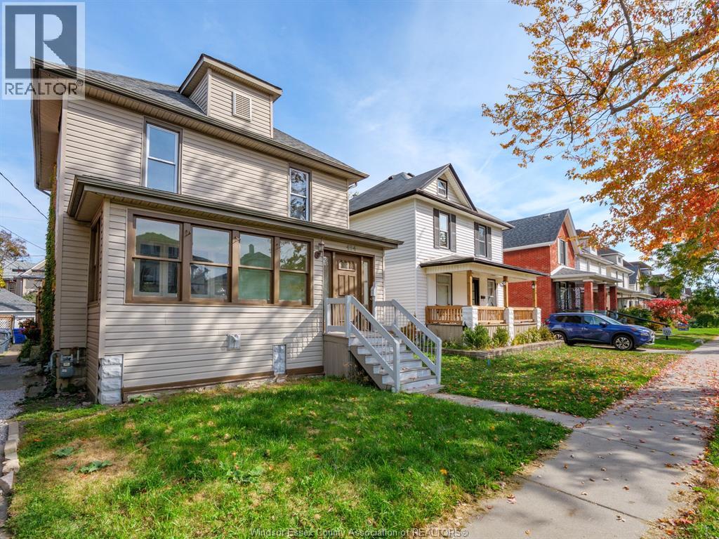 434 GLADSTONE AVENUE - 24