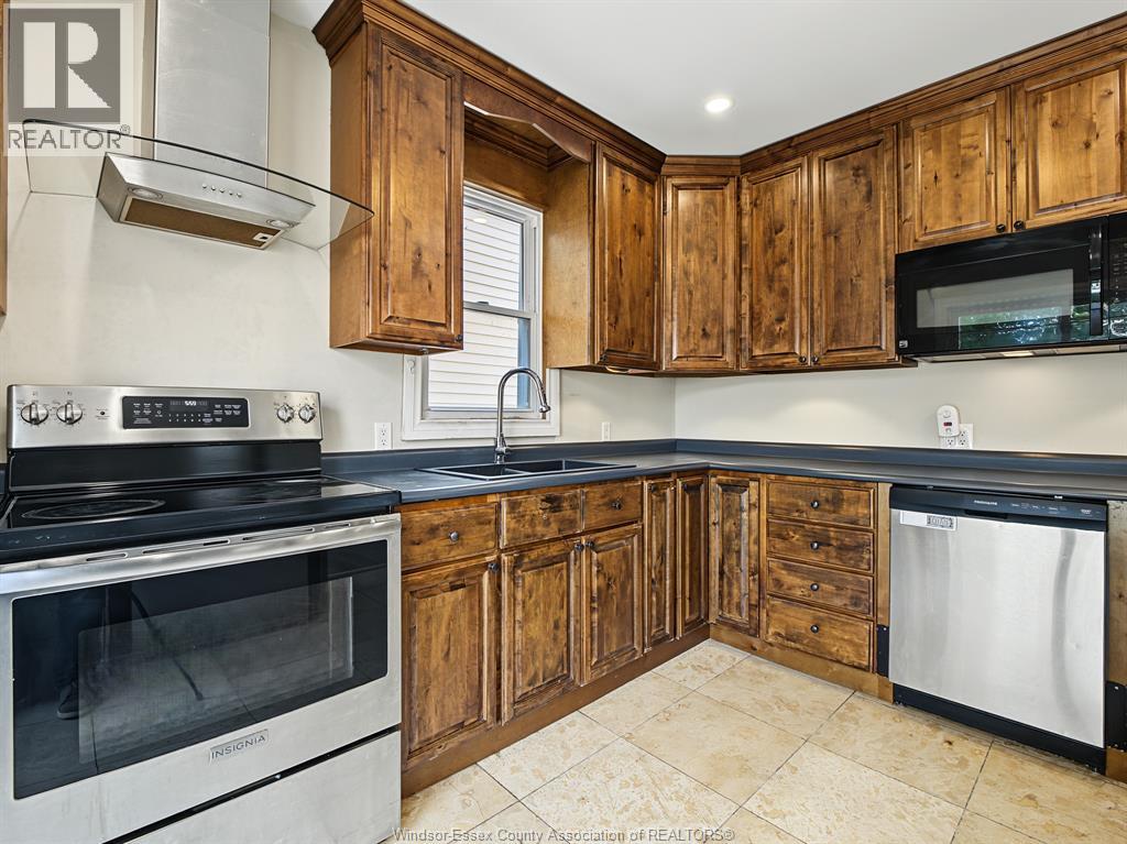 434 GLADSTONE AVENUE, Windsor — photo 7