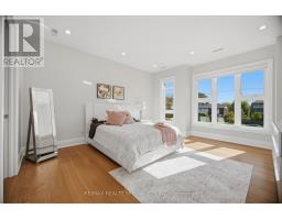 2107 Lakeshore Road W, Oakville, ON L6L1G6 Photo 28