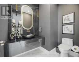2107 Lakeshore Road W, Oakville, ON L6L1G6 Photo 21