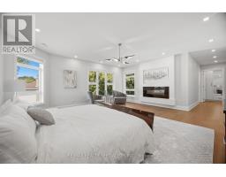 2107 Lakeshore Road W, Oakville, ON L6L1G6 Photo 25