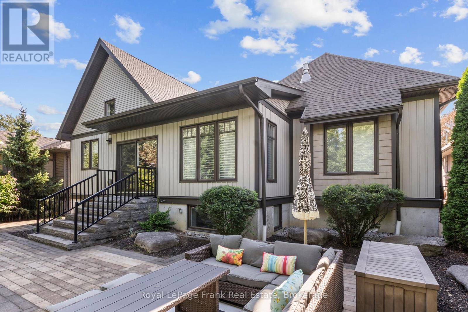 864 Burnham Street, Cobourg, ON photo 32