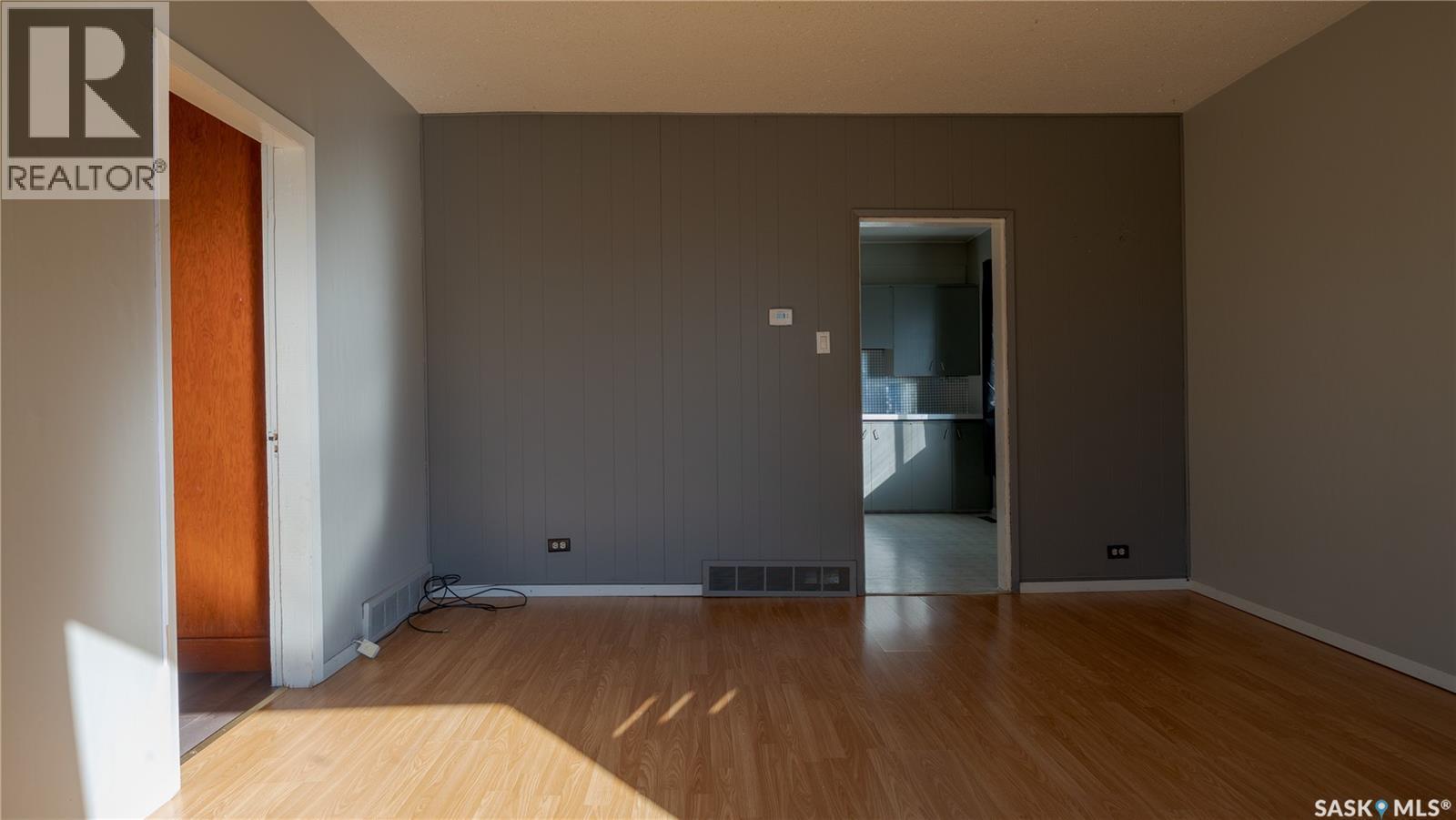 240 6th AVENUE E, Canora — photo 12