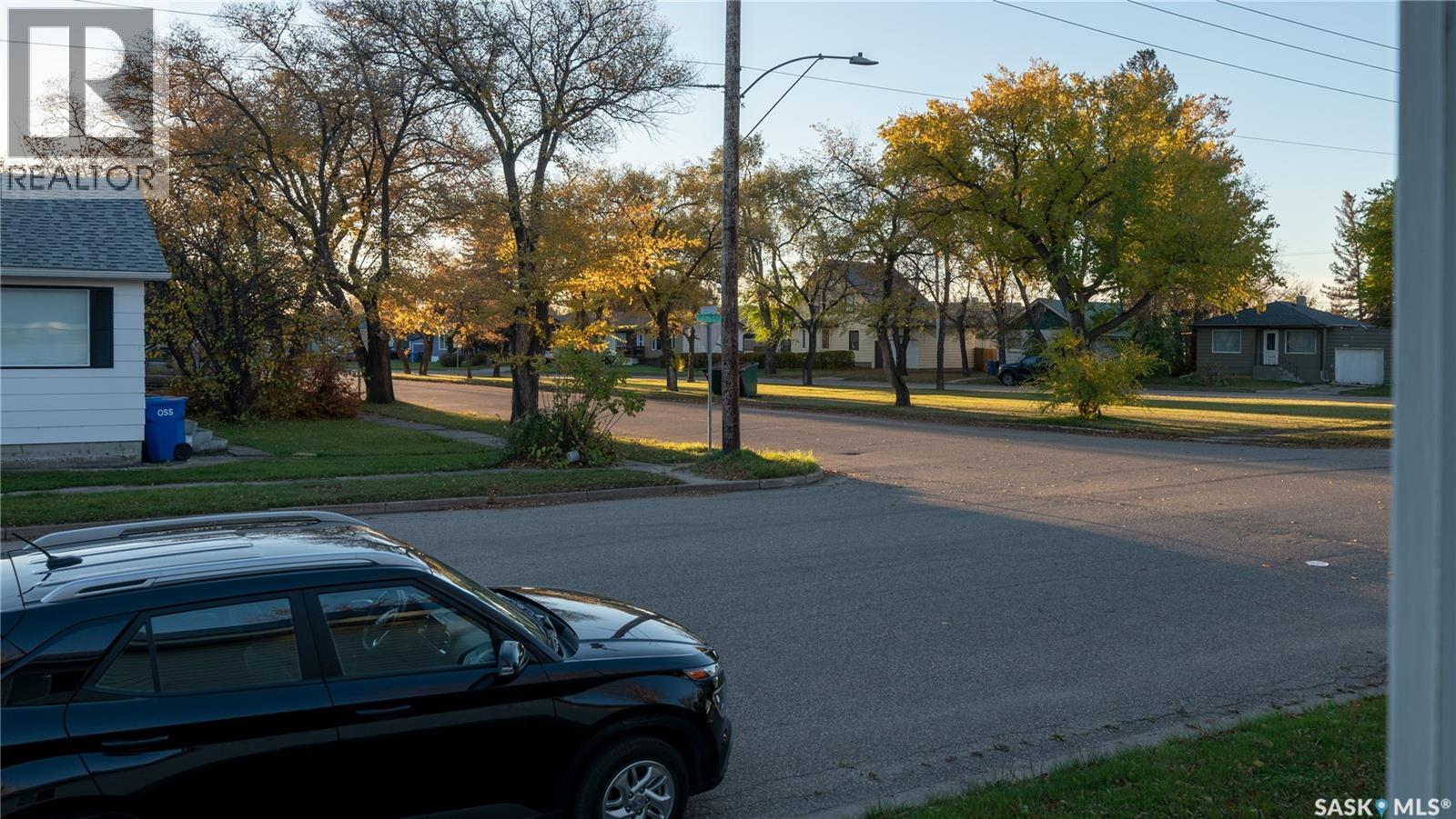 240 6th AVENUE E, Canora — photo 32