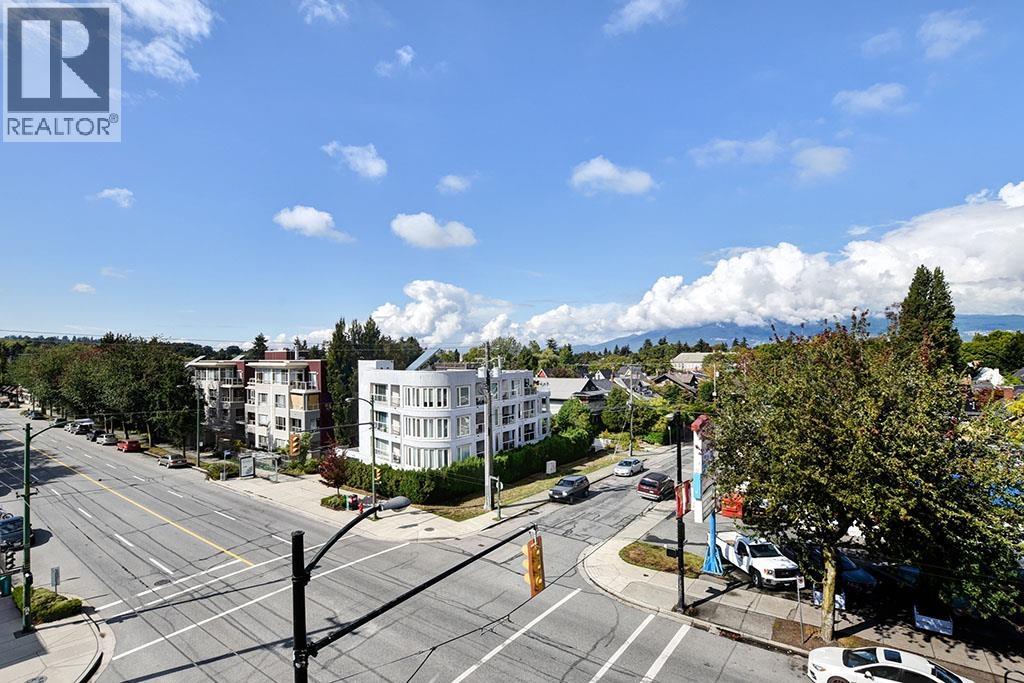 PH7 2528 Collingwood Street, Vancouver — photo 7
