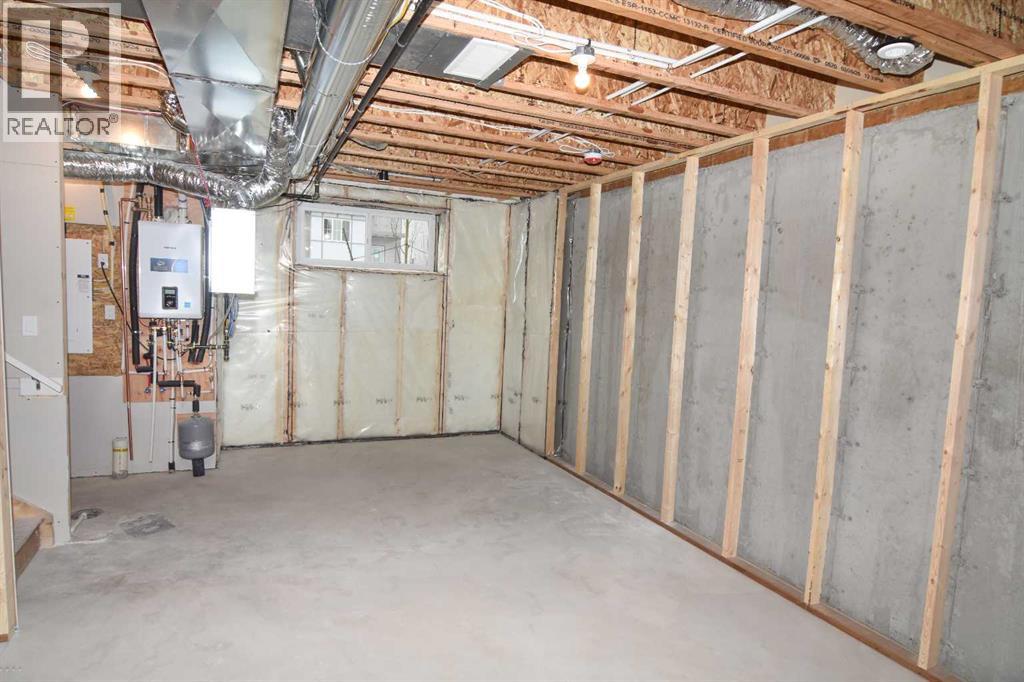 975 Edgefield Avenue, photo 23 of 25
