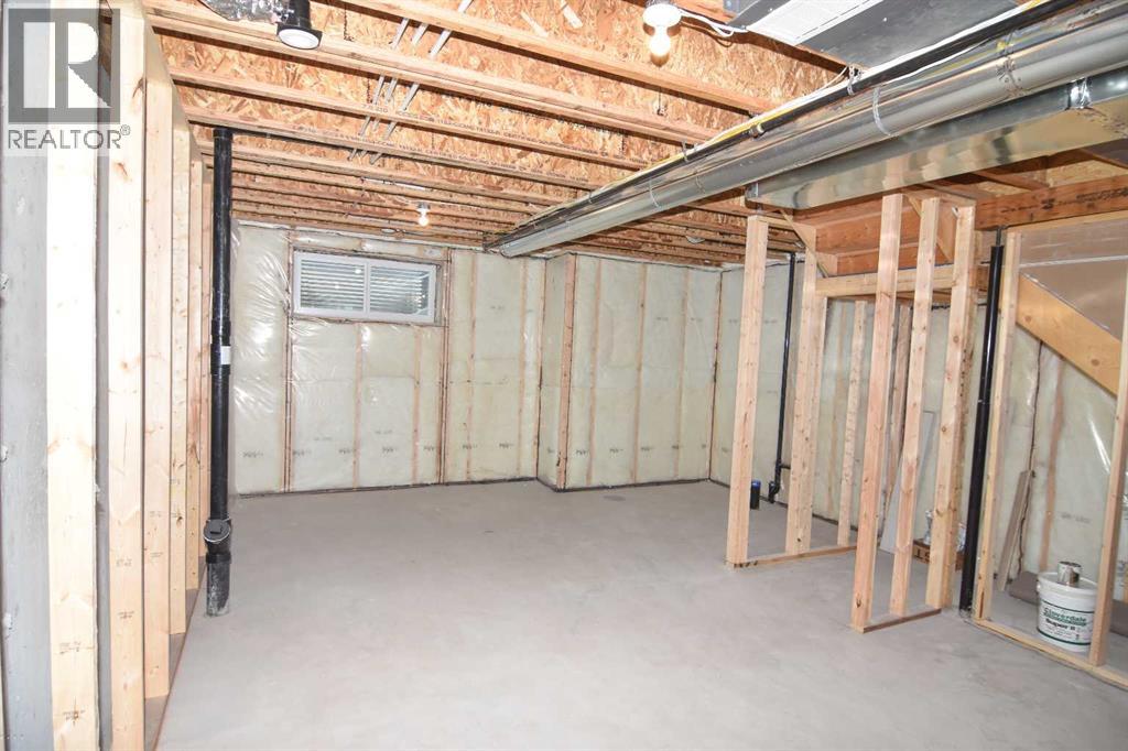 975 Edgefield Avenue, photo 21 of 25