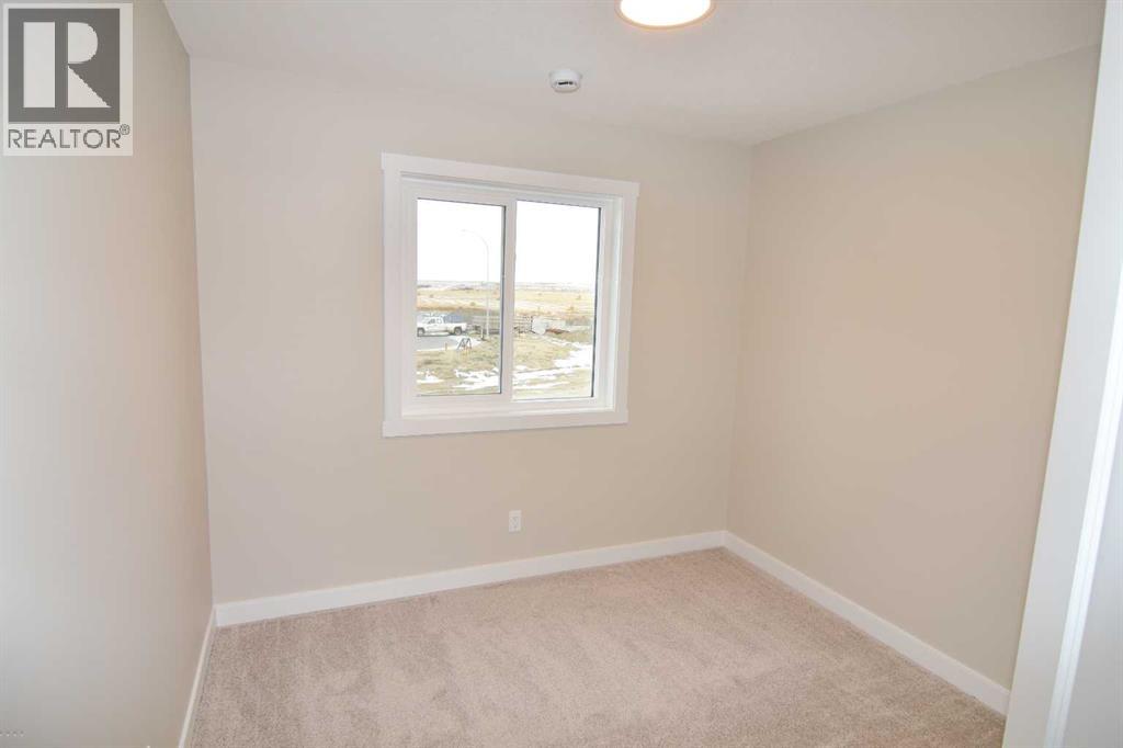 975 Edgefield Avenue, photo 16 of 25